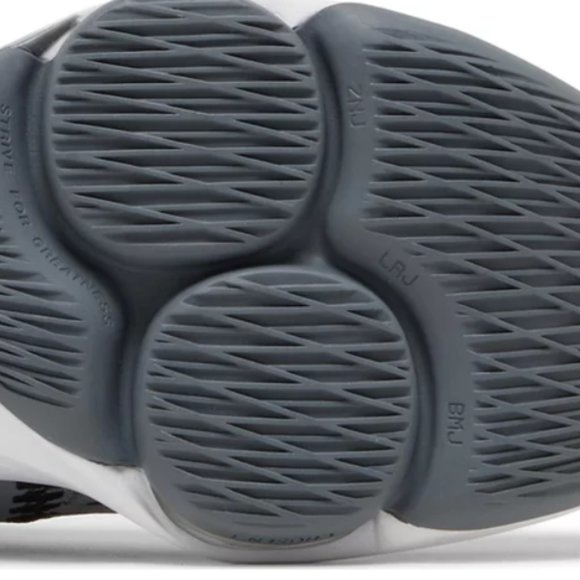 NIKE LEBRON WITNESS 5 'COOL GREY' - Picture 4 of 4